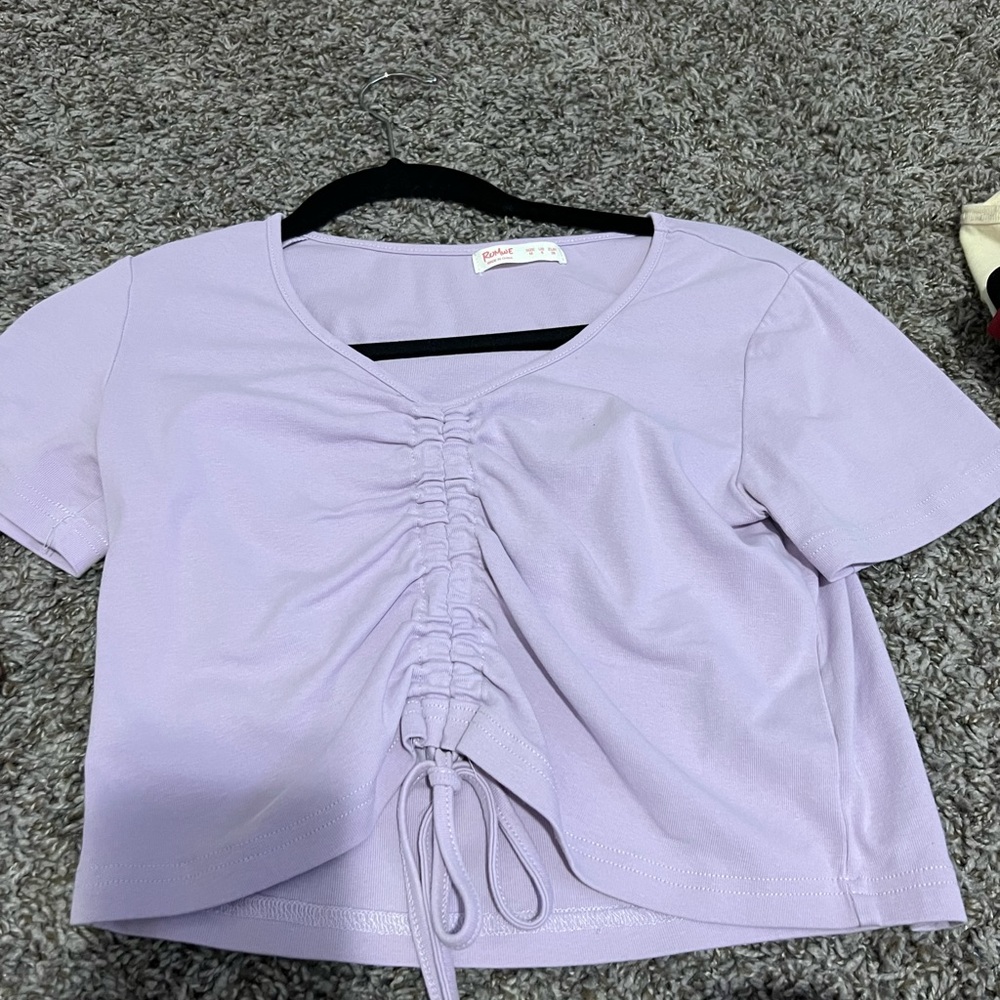 Tops - Picture 3 of 10